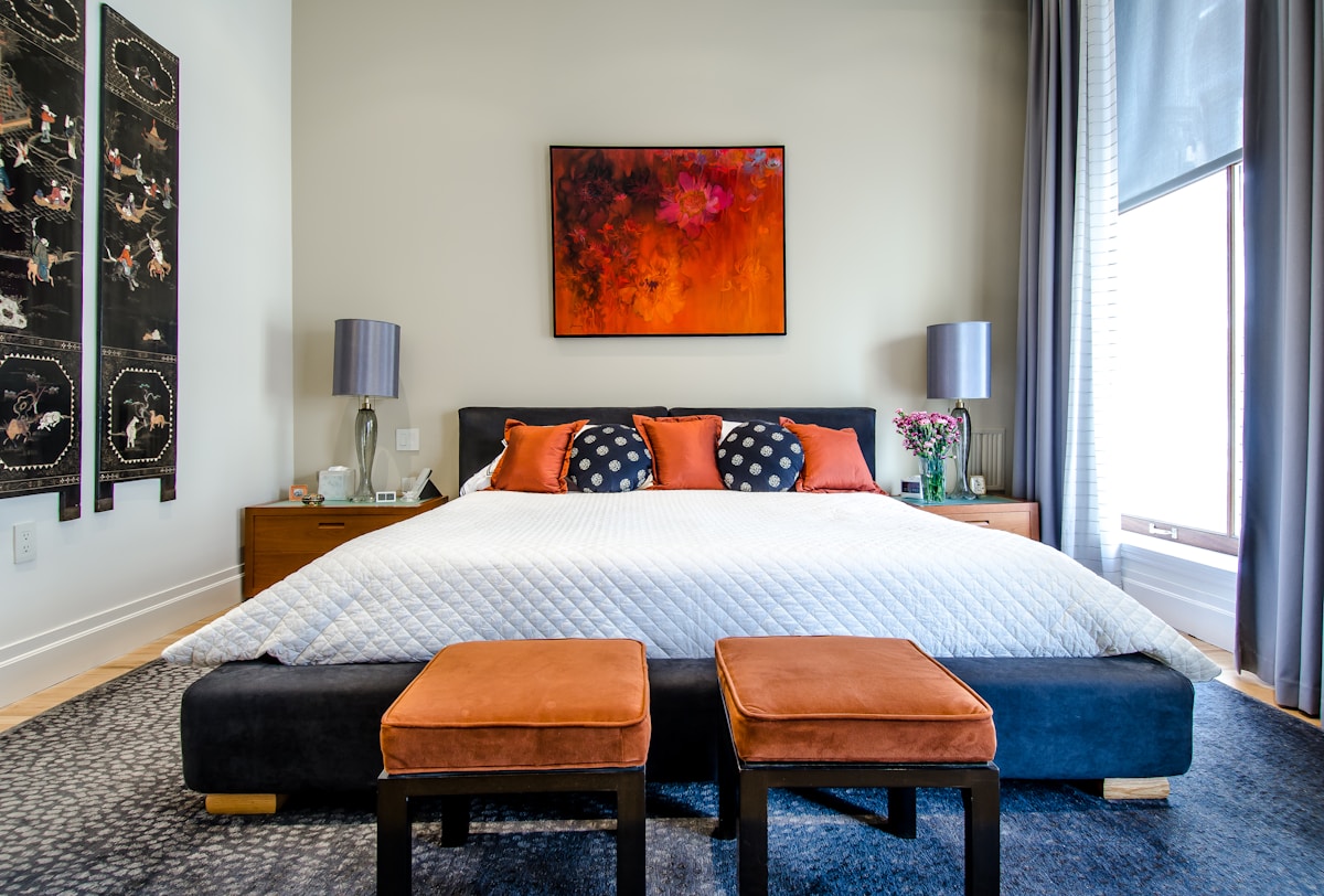 Solid Oak Platform Bed (Queen)